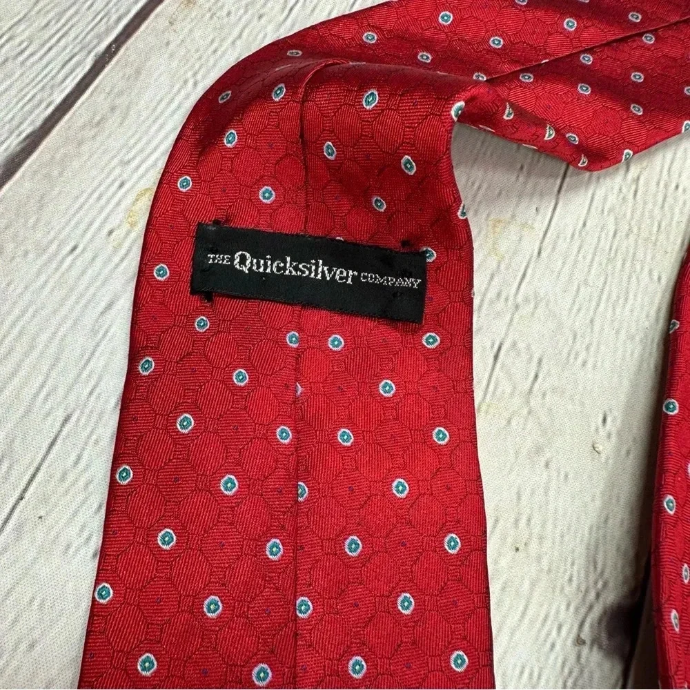 vintage the quicksilver company silk neck tie